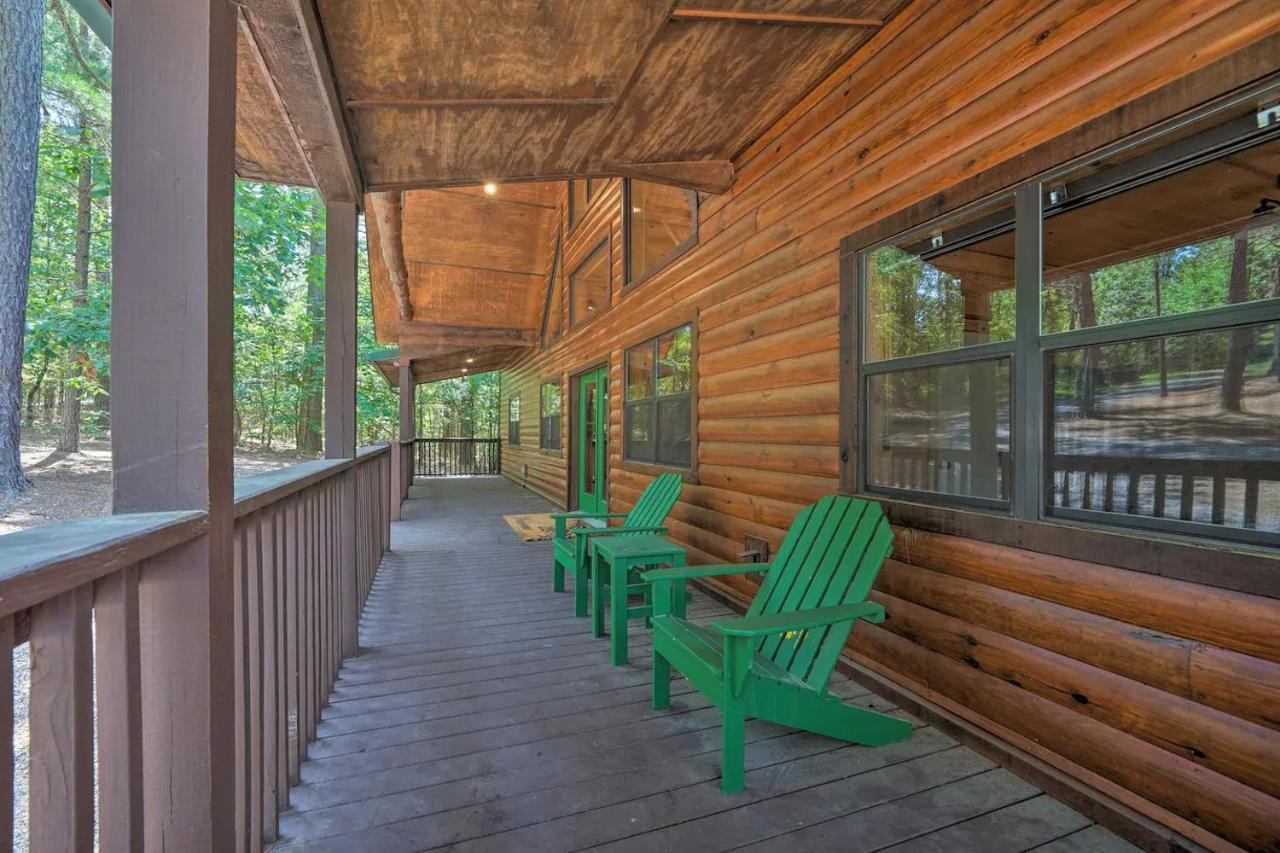The Eastwood Spacious Retreat With 4 King En-Suites - Hot Tub - Pet-Friendly - Cozy Fire Pit - Prime Location - Multi-Family Broken Bow Extérieur photo